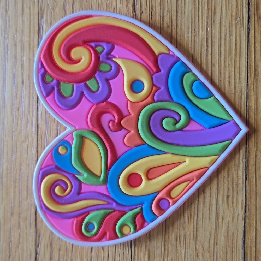 Optari, Fobbz Large Psychedelic Heart Charm for Sol Tote Bag, EUC, 3.5" x 4"